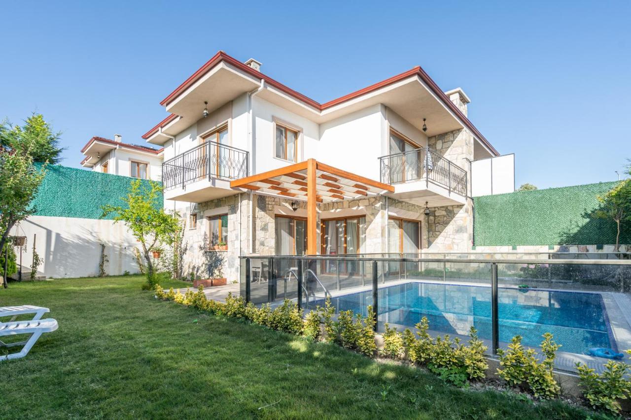 Vintage Villas Kusadasi Exterior photo